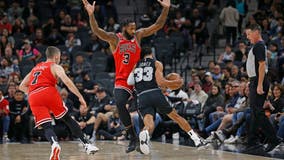 DeRozan reaches 20,000 points but Spurs beat Bulls 129-124