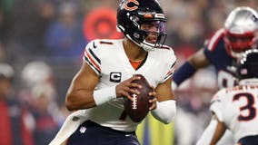 Fields, Bears score 23 straight points, beat Pats 33-14