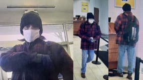 Chicago FBI seeks suspect in Little Village bank robbery