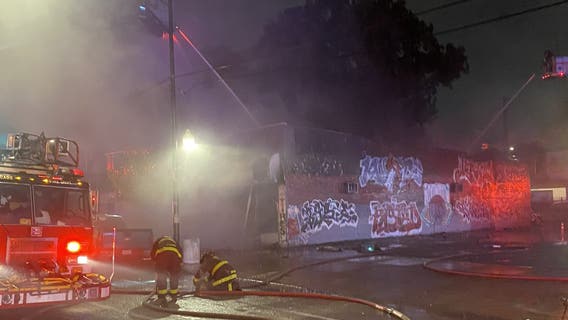 Fire tears through tire shop, restaurant in West Garfield Park