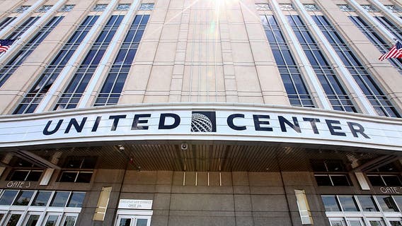 United Center shows off new menu for Bulls, Blackhawks game