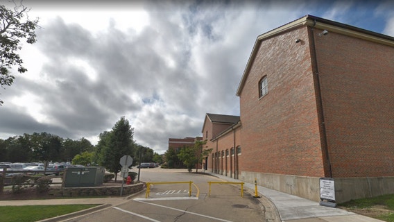 Shooting threat found in bathroom of Lake Forest High School