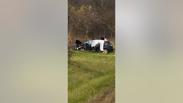 2 siblings riding in SUV die in school bus crash in Kane County