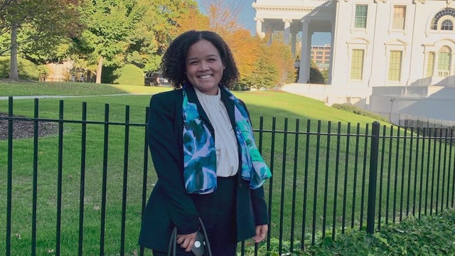 University of Illinois student skips senior Homecoming to meet with VP Harris