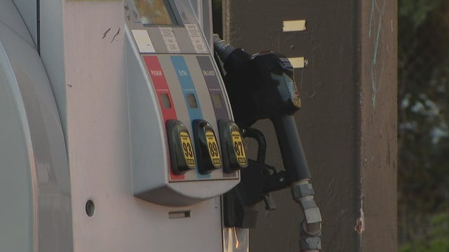 Oak Park gas station owners sue village board for forcing them to close overnight