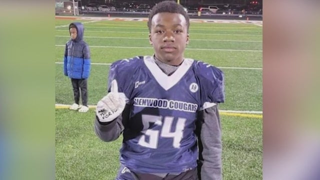 Rally held for Glenwood Cougars after suspension of football league