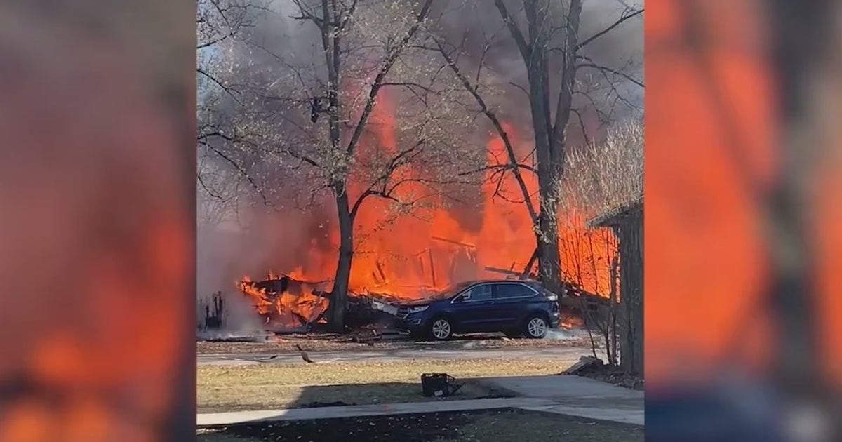 House explosion in New Chicago, Indiana leaves 1 dead | FOX 32 Chicago