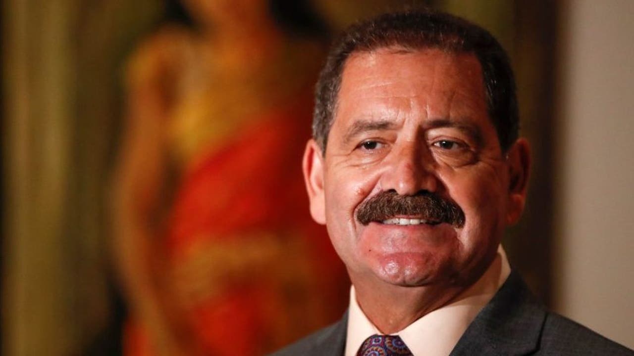 U.S. Rep. Chuy Garcia announces run for Chicago mayor FOX 32 Chicago