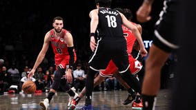 LaVine has 20 in 4th, Bulls beat Nets in 1st game after Nash