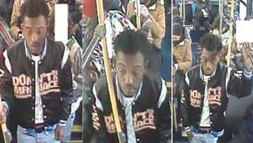 Police seek man in CTA bus robbery on Near West Side