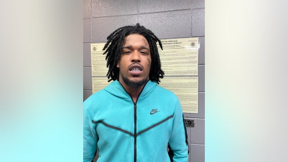 Chicago man accused of crashing stolen vehicle into another car, killing Cook County woman