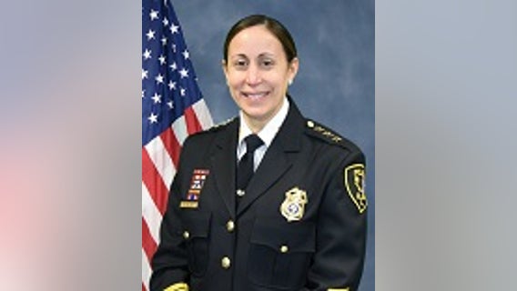 Elgin police union votes no confidence in top cop