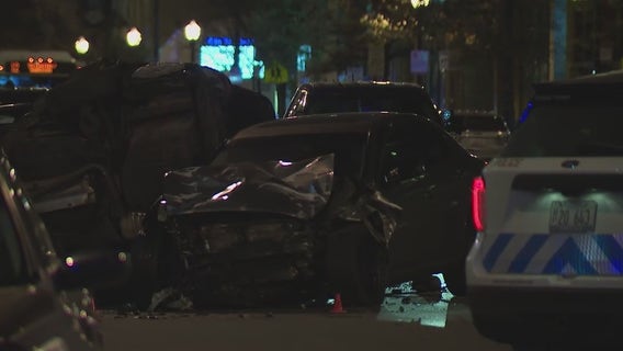 Man dead after crashing into vehicles while trying to flee Michigan Avenue traffic stop, 6 others injured