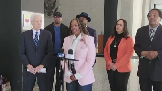 Cook County Sheriff race: Dolton cop suing over being removed from ballot