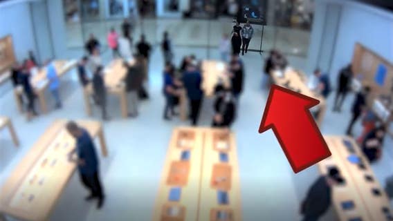 Video shows suspects wanted for stealing $6,500 worth of merchandise at Orland Park Apple store: police