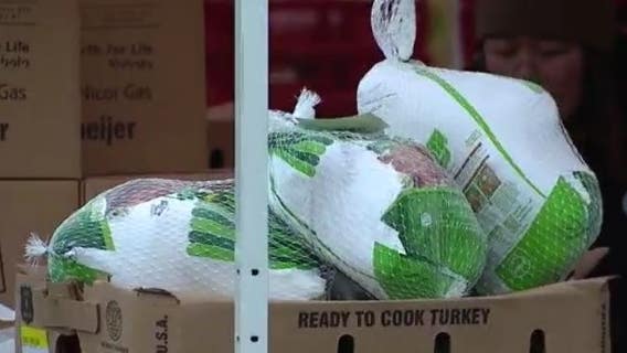 Black McDonald's Operators Association donates 2,000 turkeys to Chicago area families