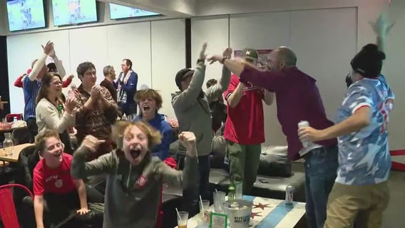 World Cup: Fans cheer on Team USA at Chicago watch parties
