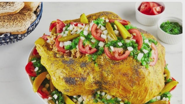 Reynolds shares turkey recipe inspired by Chicago-style hot dogs