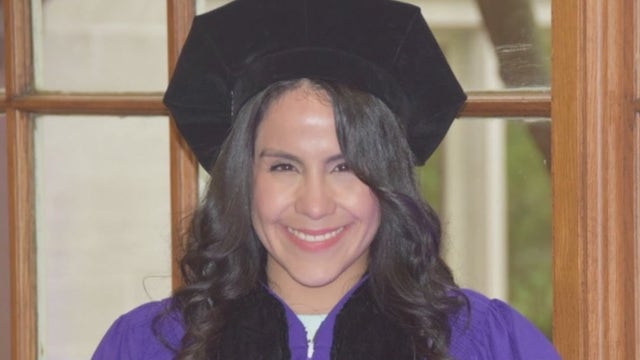 Chicago lawyer officially becoming US citizen Tuesday