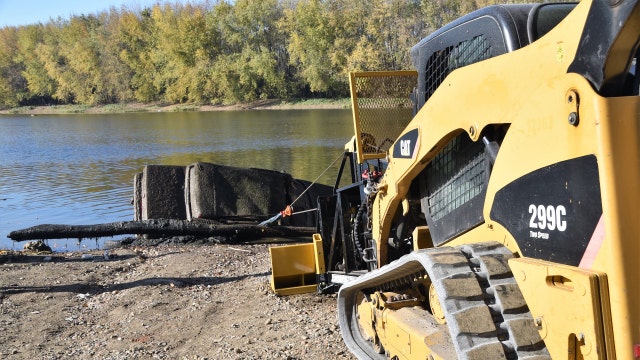 Indiana officers discover 5 stolen vehicles in river during training exercise