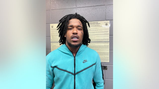 Chicago man accused of crashing stolen vehicle into another car, killing Cook County woman