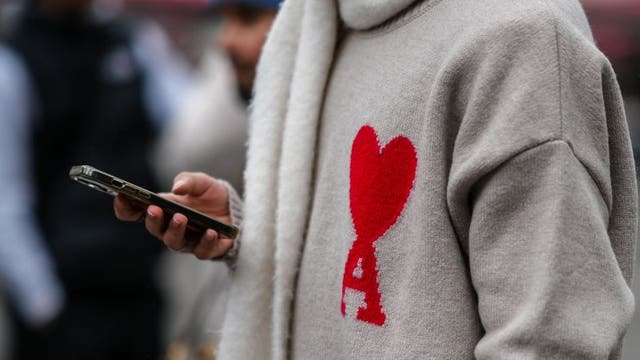 Don't fall for this phony bank text scam targeting Chicagoans