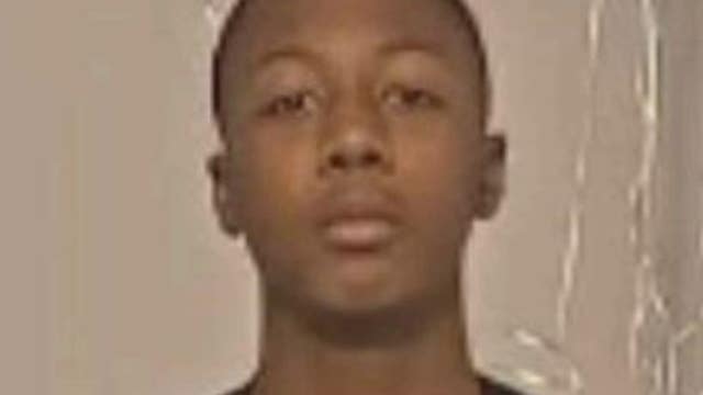 Chicago police look for missing 14-year-old Dareon Young