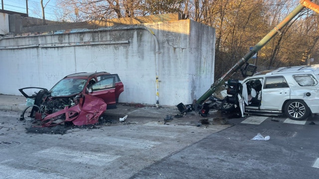 4 injured in 3-vehicle crash just days after deadly crash on same Chicago street
