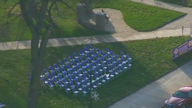 Kankakee County remembers those who died from overdoses this year with 'empty chair' display