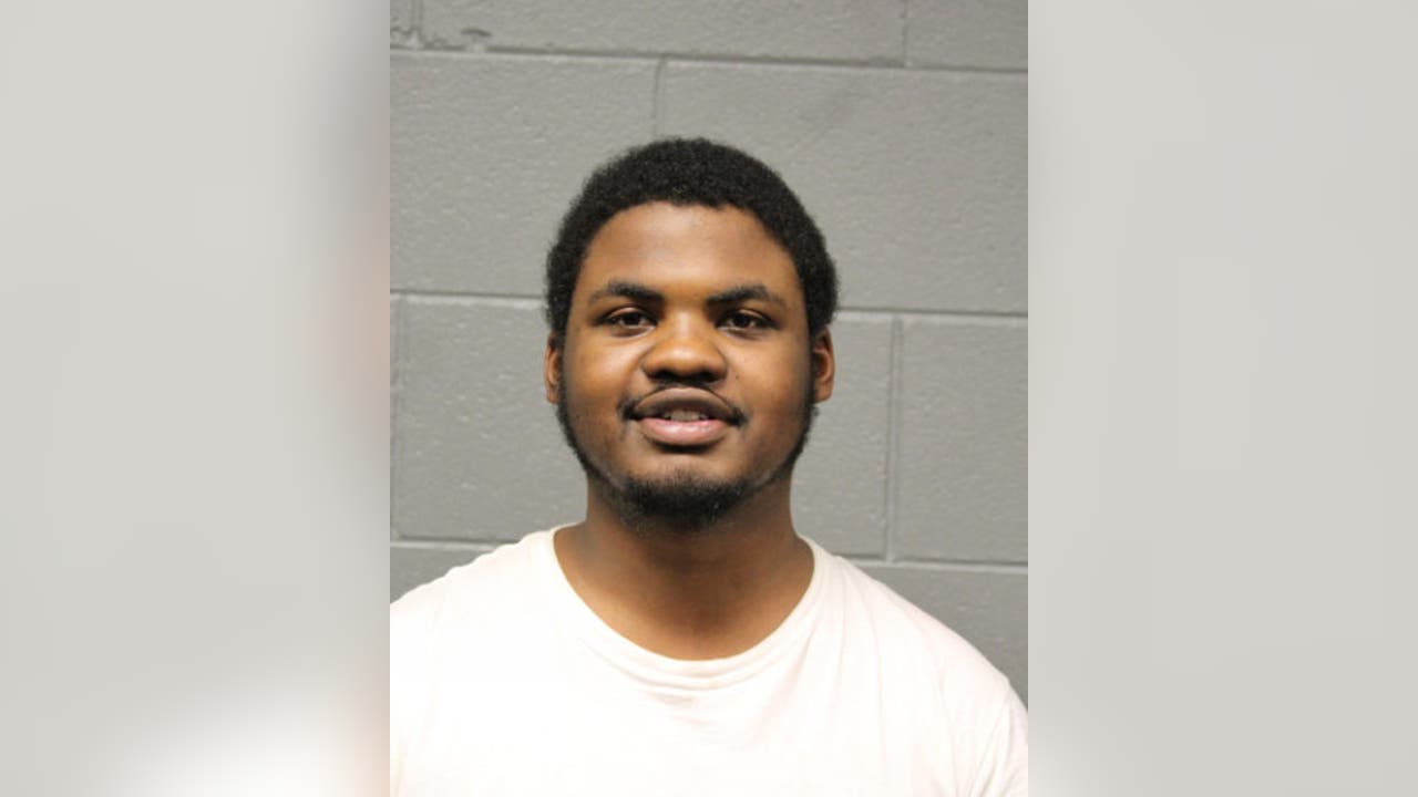 18 year old Charged With Robbing Man In Chicago Loop TrendRadars 18-year-old-charged-with-robbing-man-in-chicago-loop-trendradars