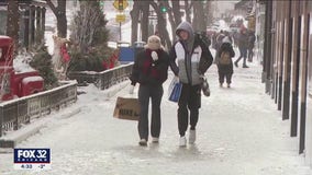 Tips on how to avoid frostbite as temps plummet across Chicago