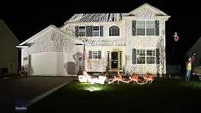 'Griswold House' Christmas light display in Ohio echoes popular holiday movie