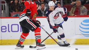 Blackhawks beat Blue Jackets 5-2, halt 8-game losing streak