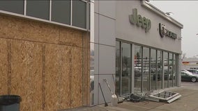 Multiple cars stolen from car dealership on NW Side