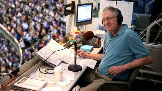 Chicago Cubs radio voice Pat Hughes wins Frick Award