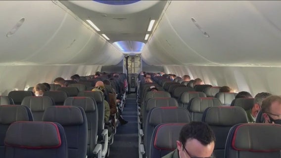 Sen. Tammy Duckworth proposes new aircraft evacuation bill