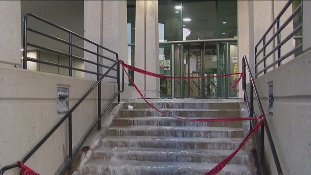 Water main break suspends operations at Chicago Post Office