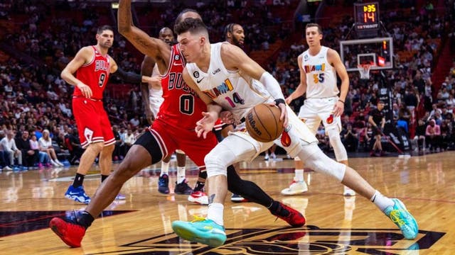 Bulls snap 4-game slide, top short-handed Heat 113-103
