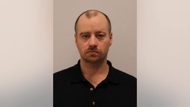 Registered sex offender charged after trying to steal girl's bag in Mount Prospect: police