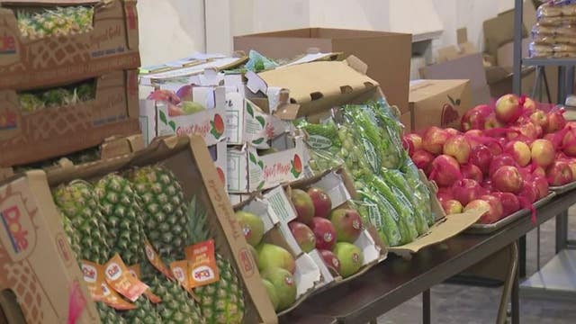 Free Food Market in Woodlawn offers fresh food to Chicagoans in need