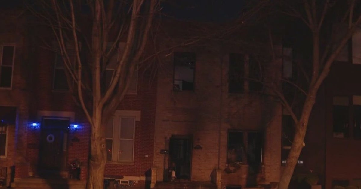 2 people hospitalized after fire breaks out at Near West Side home ...