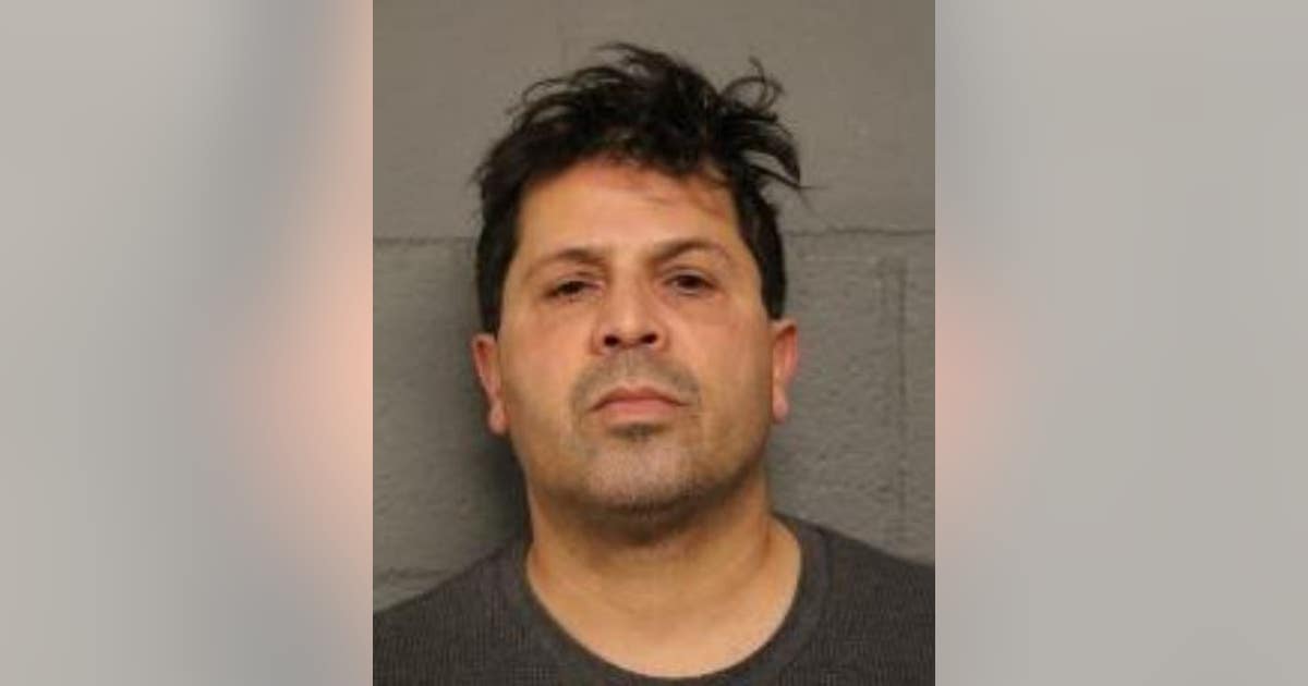 Algonquin man charged with leaving scene of I-90 crash | FOX 32 Chicago