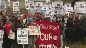 UIC faculty union goes on strike after failing to reach agreement with administration