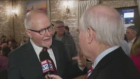 Chicago mayoral candidate Paul Vallas returns to campaign in Beverly