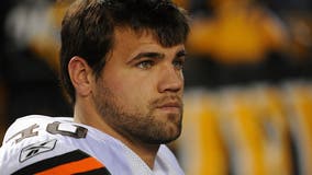 Peyton Hillis 'needs as many prayers as he can get' after saving kids from drowning in Florida: report
