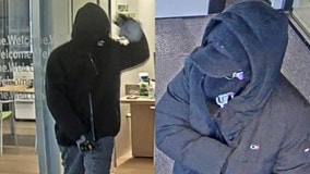 2 men wanted for robbing bank in West Ridge
