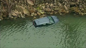 SUV found submerged in Little Calumet River