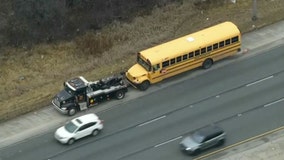 4 kids hurt when 2 school buses crash on Stevenson Expressway