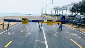 Chicago's Lakefront Trail partially closed due to high winds, waves