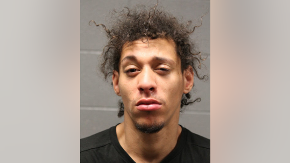 Chicago man charged with robbing 17-year-old girl in Humboldt Park